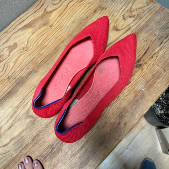 Rothy’s The Point in dragonfruit - Picture 3 of 5